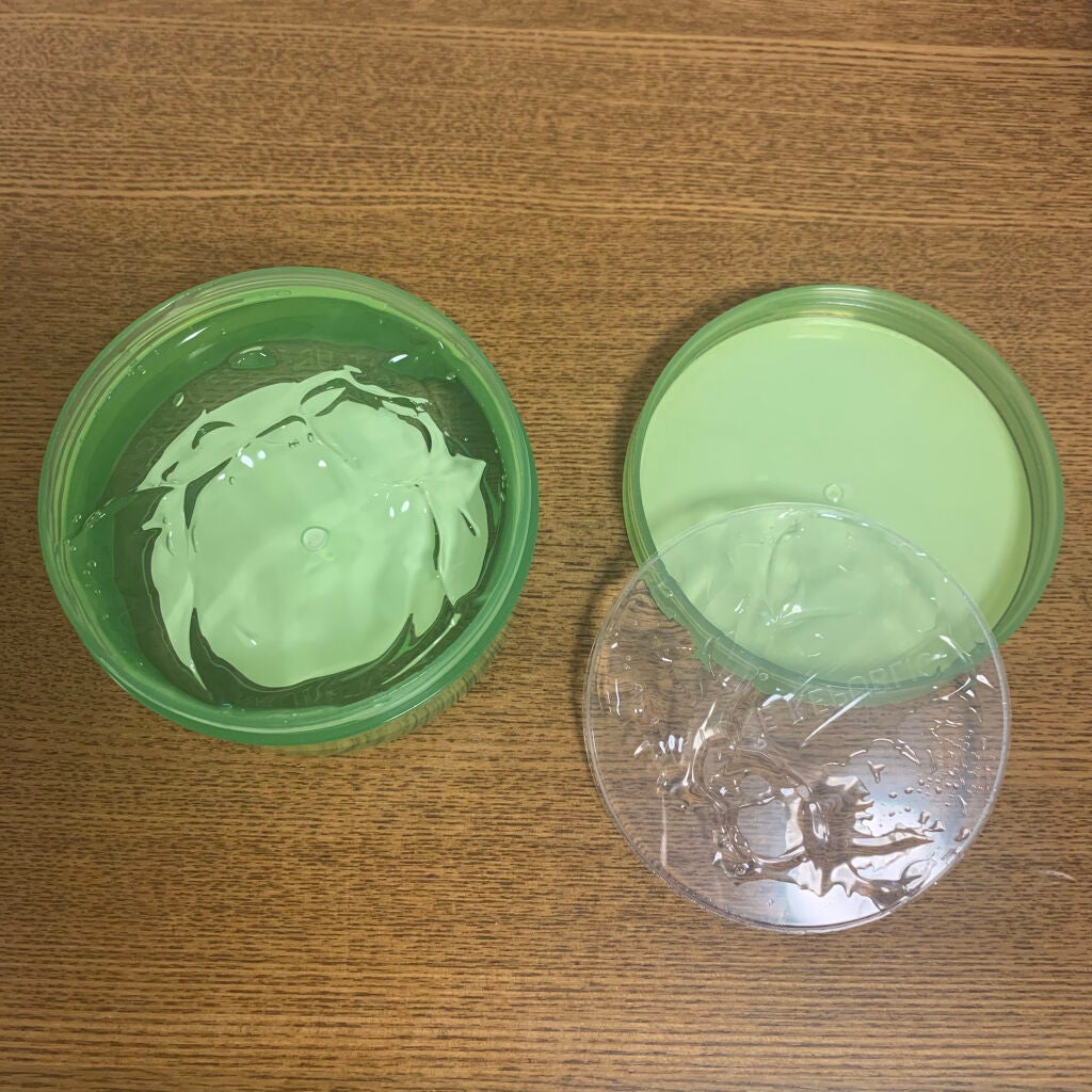 マイルド&モイスチャーアロエジェル/ネイチャーリパブリック/ボディローションを使ったクチコミ(2枚目)