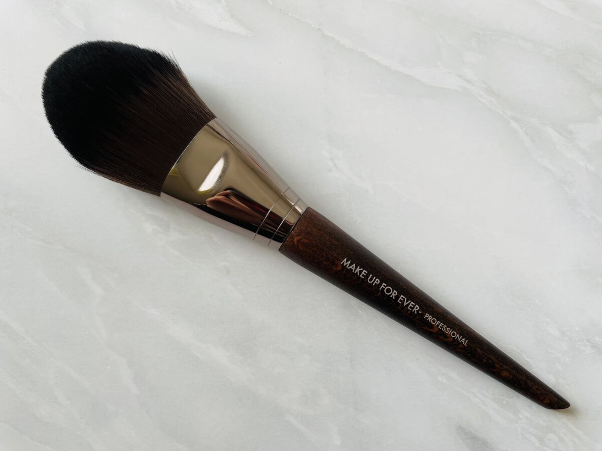MAKE UP FOR EVER プレシジョンパウダーブラシ 128のクチコミ「| メイクアップフォーエバー |

プレシジョンパウダーブラシ

すっごくオススメなブラシで、.....」（1枚目）