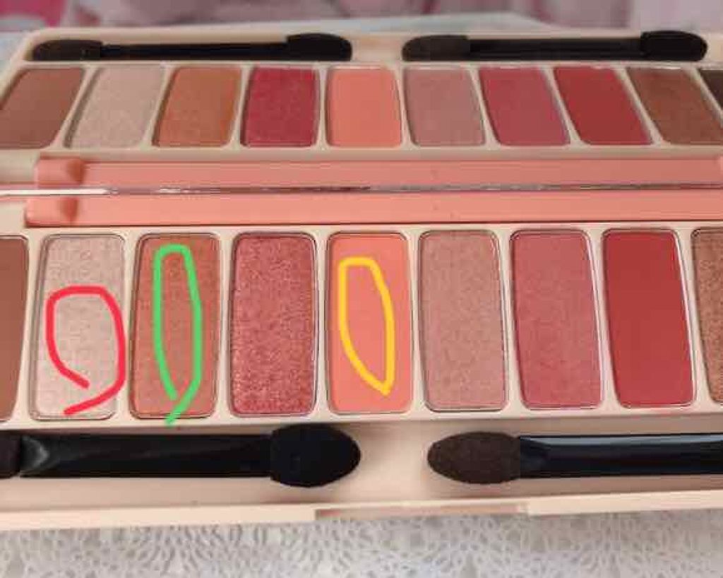 プレイカラー アイシャドウ/ETUDE/アイシャドウパレットを使ったクチコミ（2枚目）