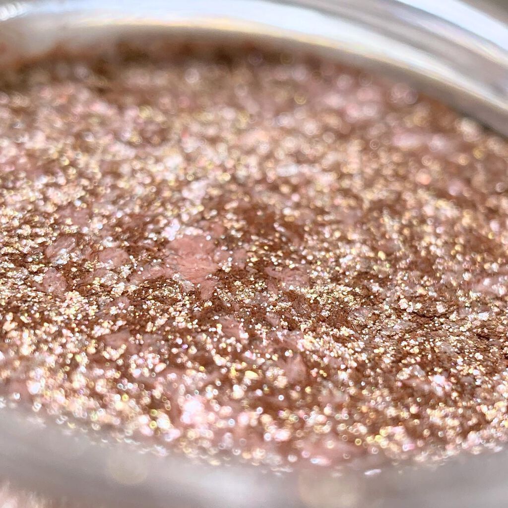 プリズムカラーピグメント 01 ベージュ×ライトピンク/Witch's Pouch/単色アイシャドウを使ったクチコミ（2枚目）