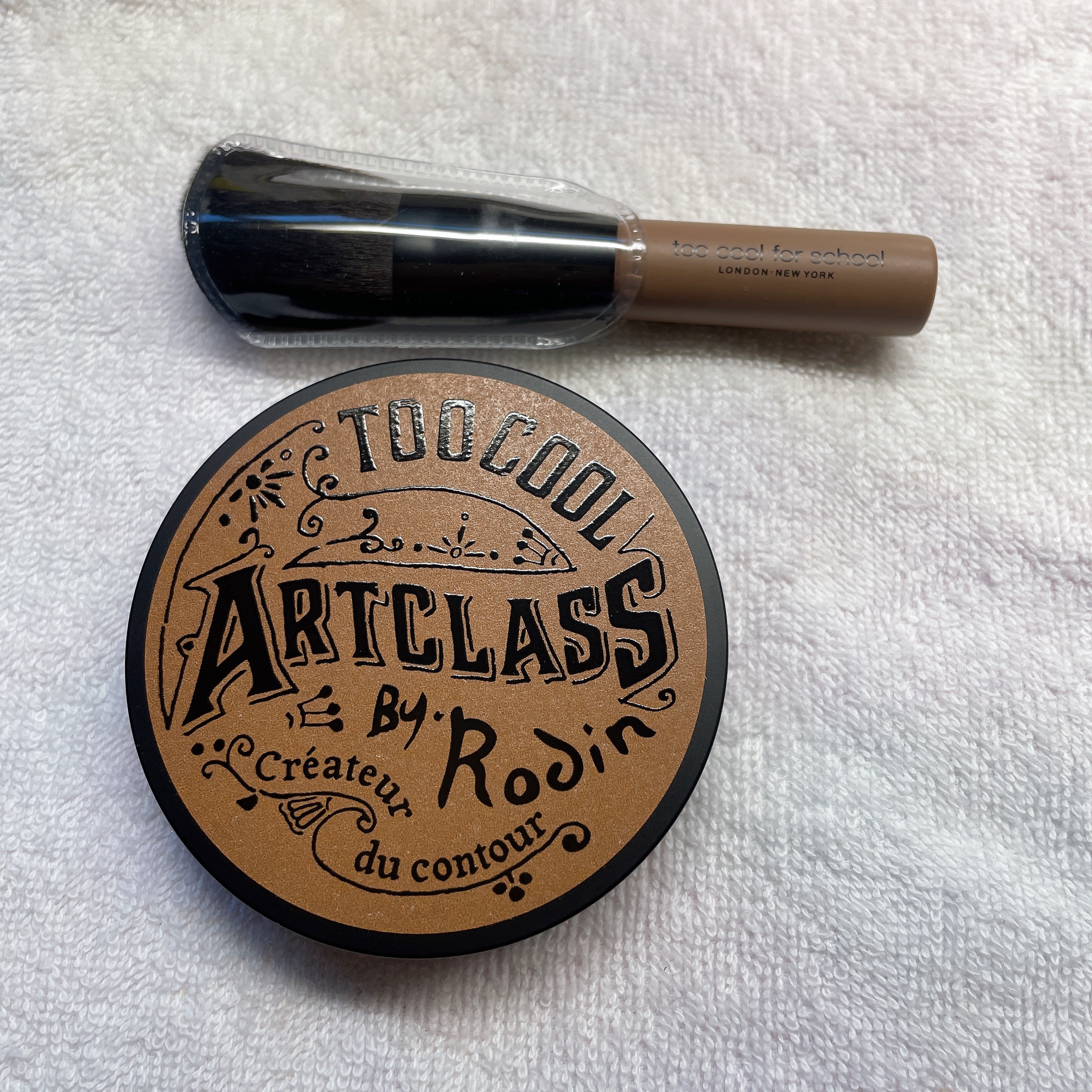 アートクラスバイロダン シェーディング 1 クラシック マスター(ブラシ付き)/too cool for school/シェーディングを使ったクチコミ（2枚目）