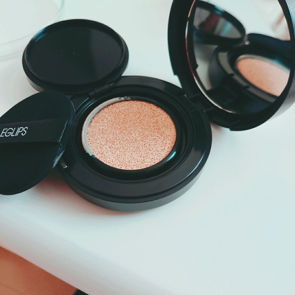 ブラーパウダーパクト/EGLIPS/パウダーファンデーションを使ったクチコミ（2枚目）