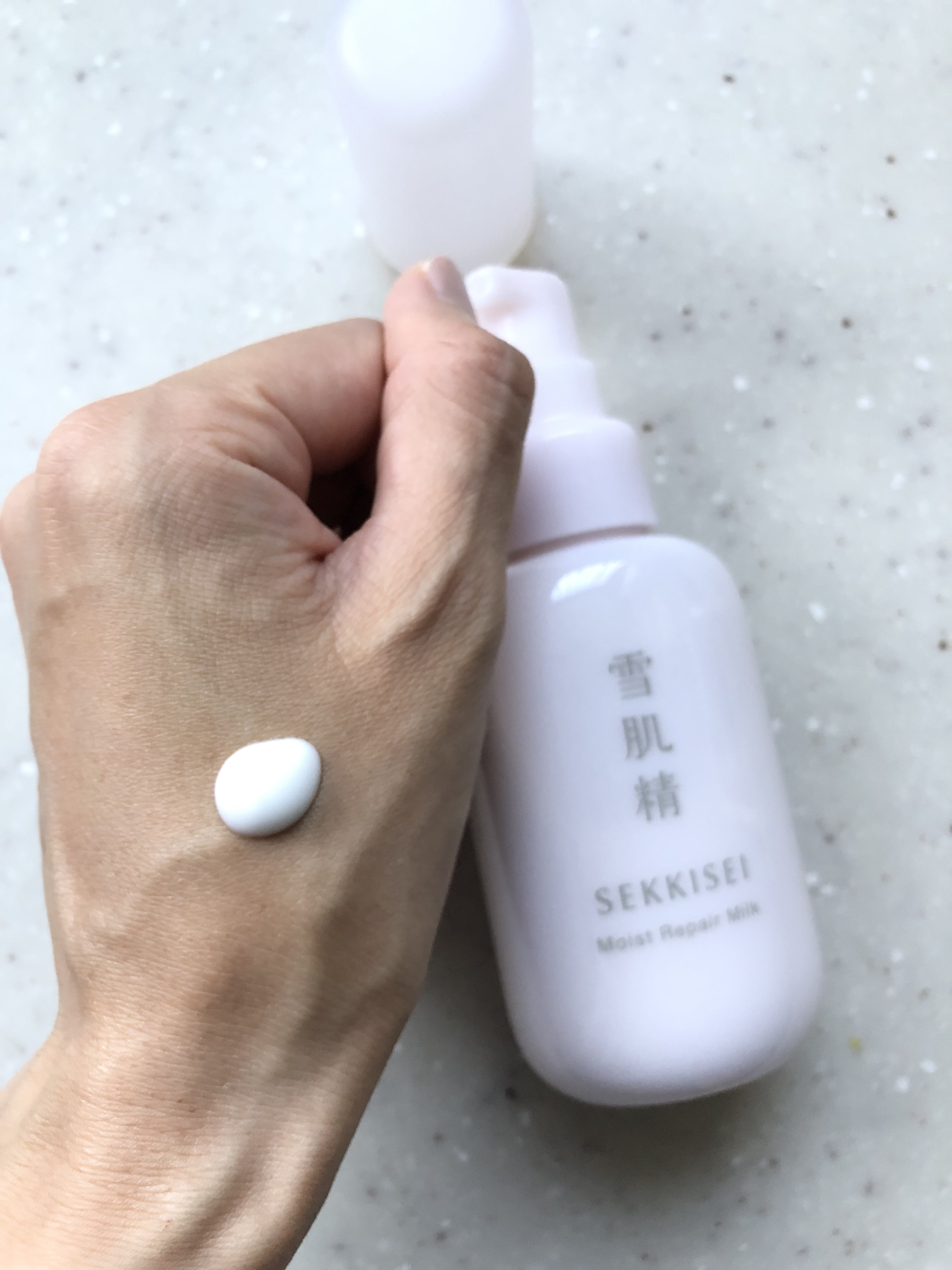 クリアウェルネス モイストリペア ミルク/雪肌精/乳液を使ったクチコミ（2枚目）