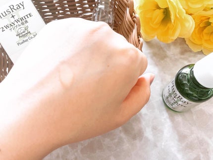 ツーウェイホワイト アンプル原液/PlusRay/美容液を使ったクチコミ(2枚目)