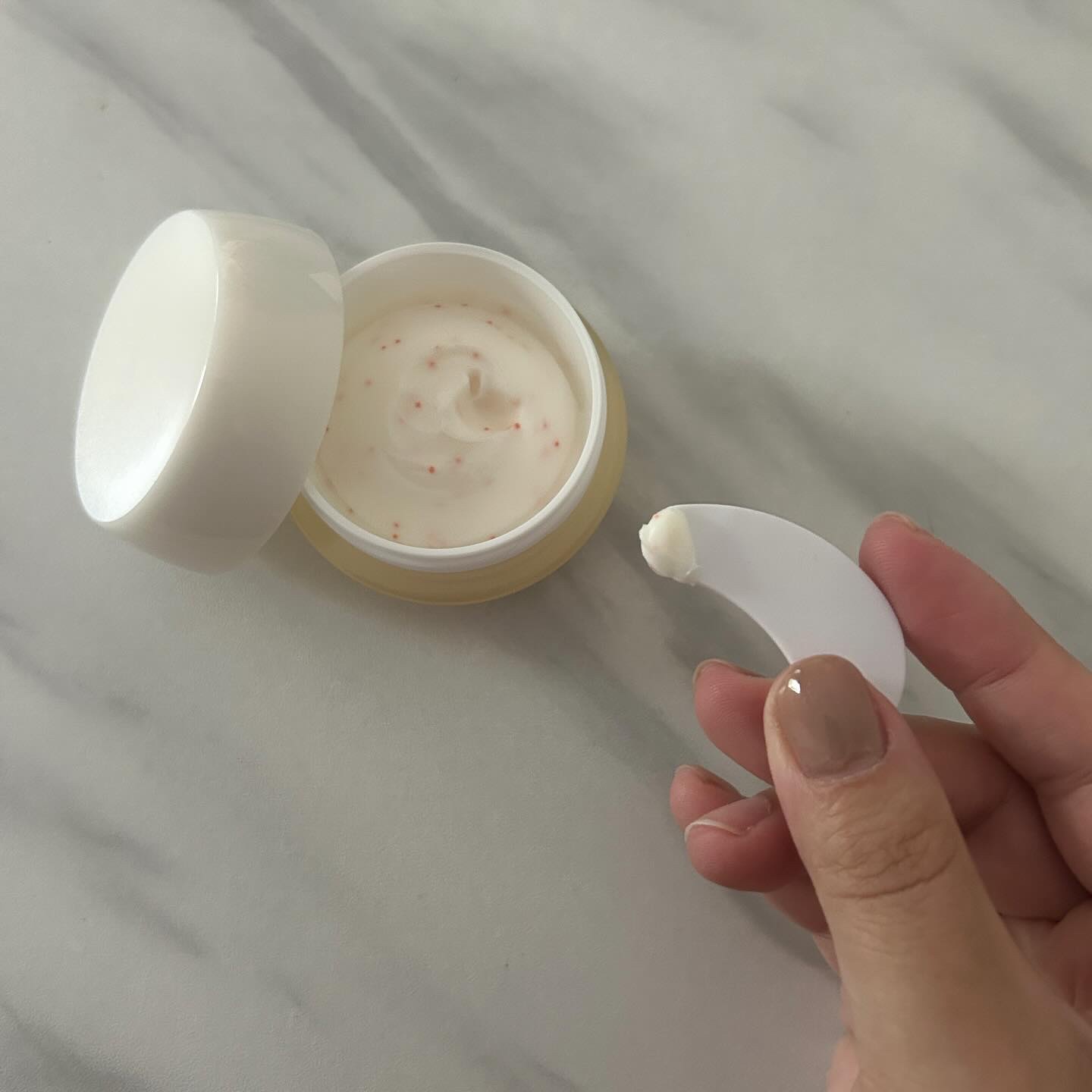 アンティミリ Wオイルイン クリーム/ナリス化粧品/フェイスクリームを使ったクチコミ（3枚目）