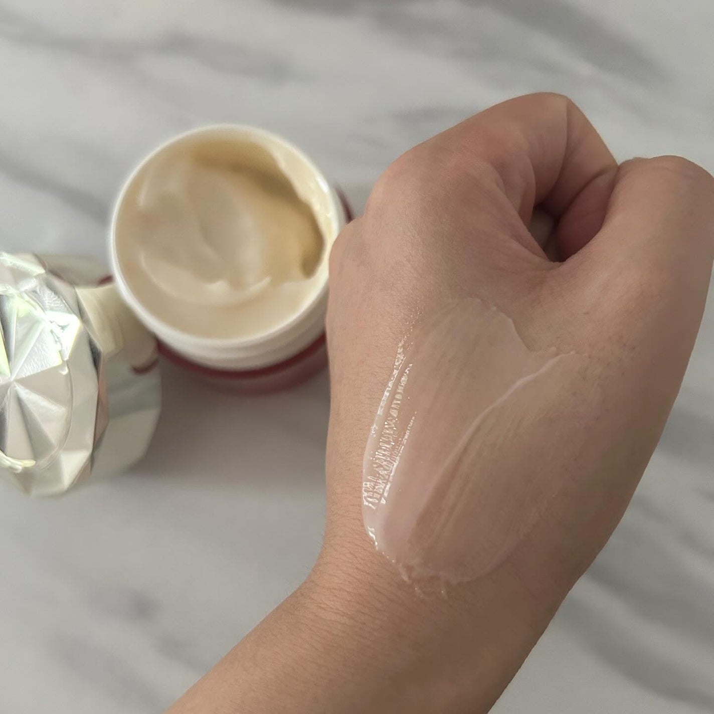 waco on LIPS 「シワ改善・ハリ不足など年齢サインにアプローチした高機能オールイ..」(4枚目)