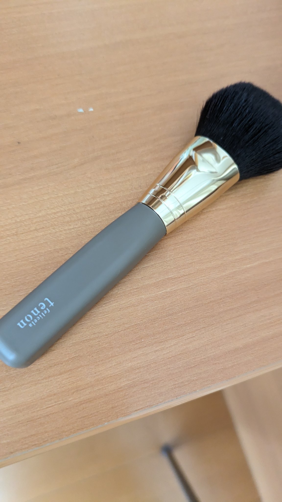 フェリセラテノン チークブラシ/フェリセラ/メイクブラシを使ったクチコミ（1枚目）