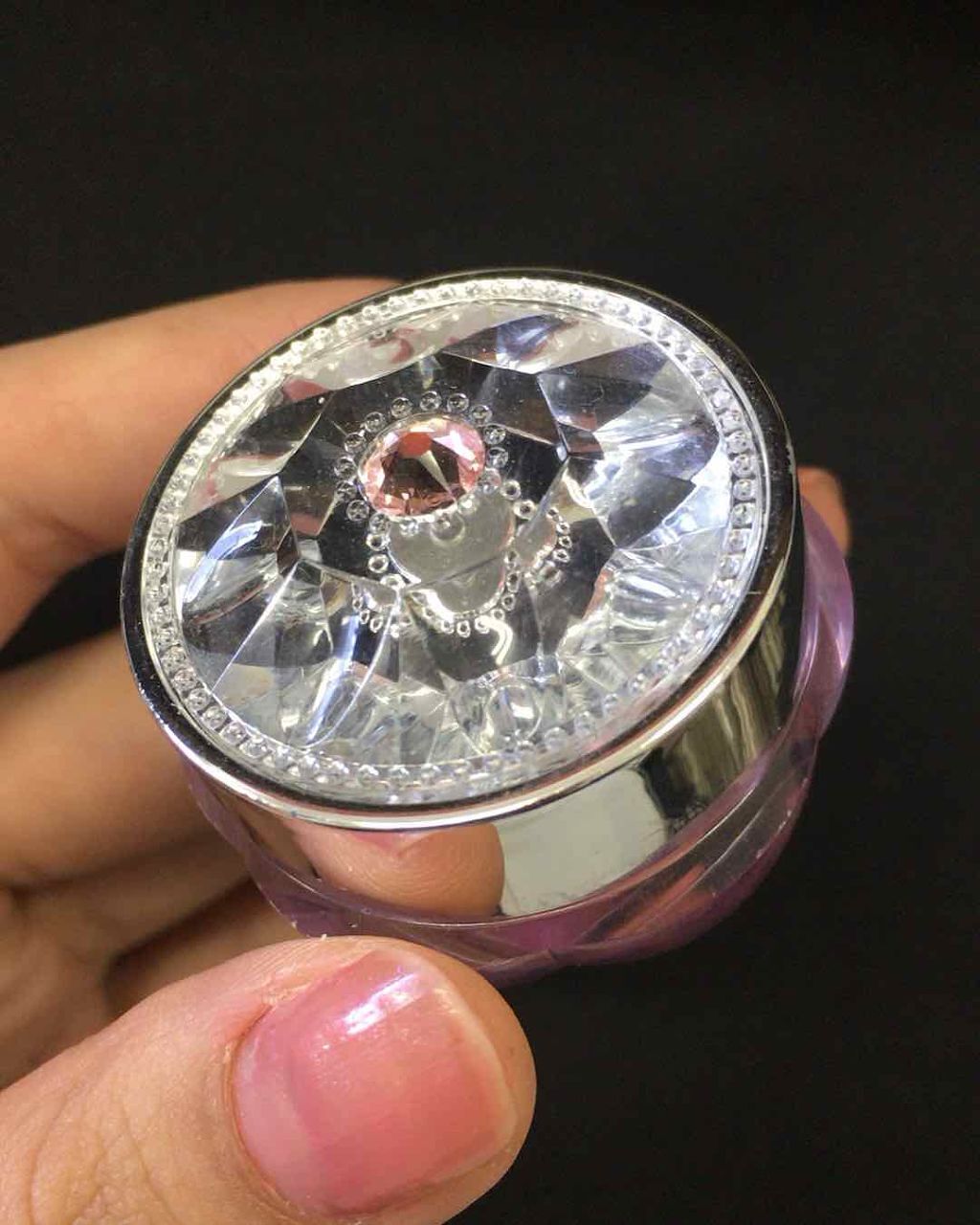 フルーツ リップバーム N/JILL STUART/リップケアを使ったクチコミ（2枚目）