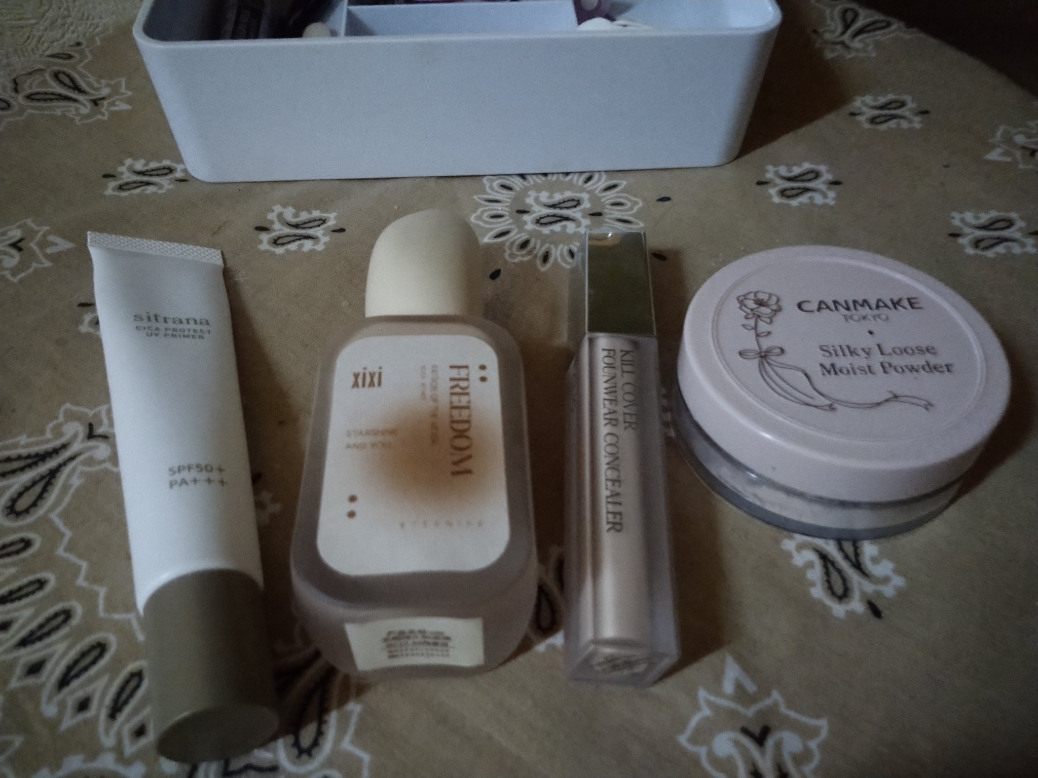 フリーダムリキッドファンデーション/xixi/リキッドファンデーションを使ったクチコミ（1枚目）