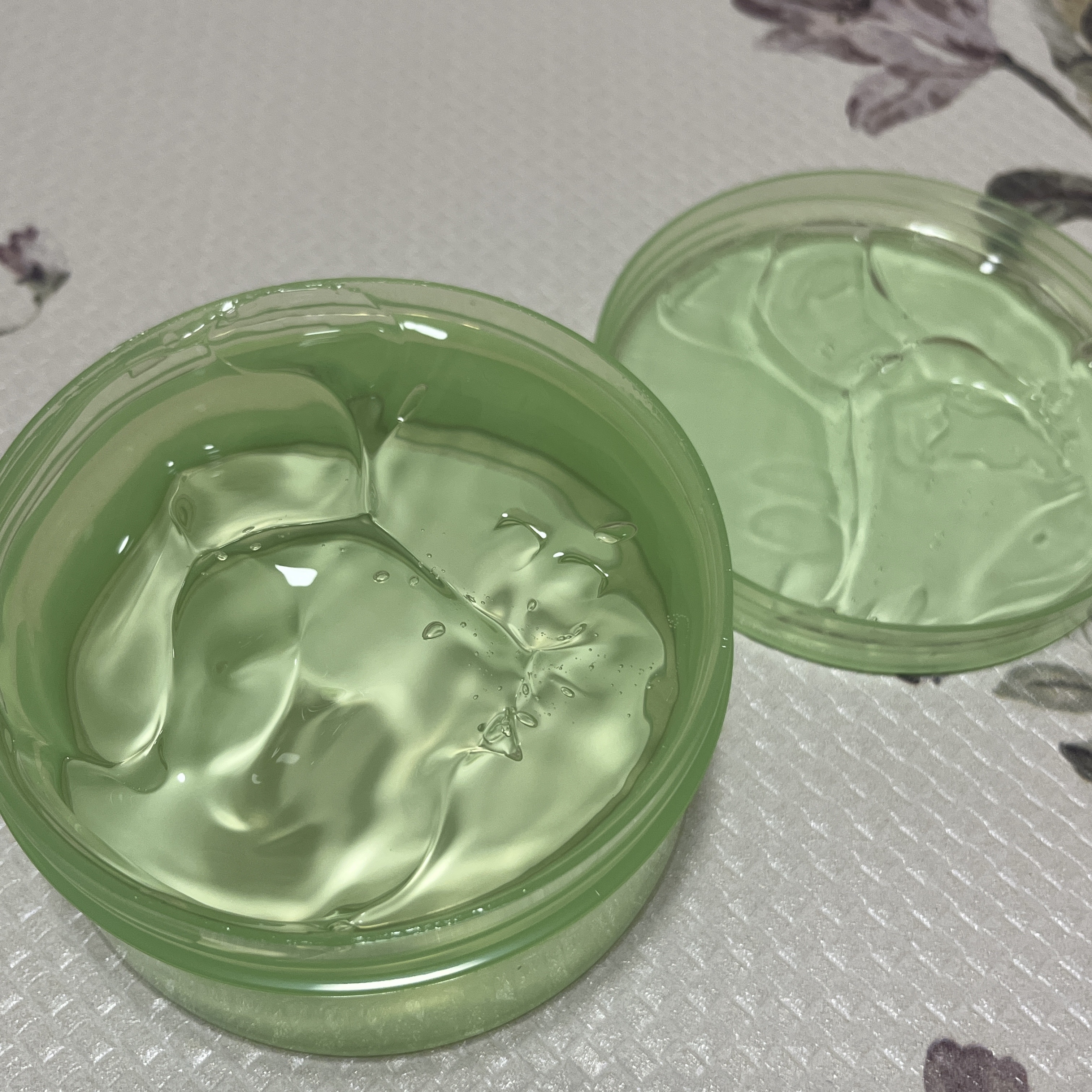 ティーツリーカーミングハイドロジェル/MEDIHEAL/ボディローションを使ったクチコミ（3枚目）