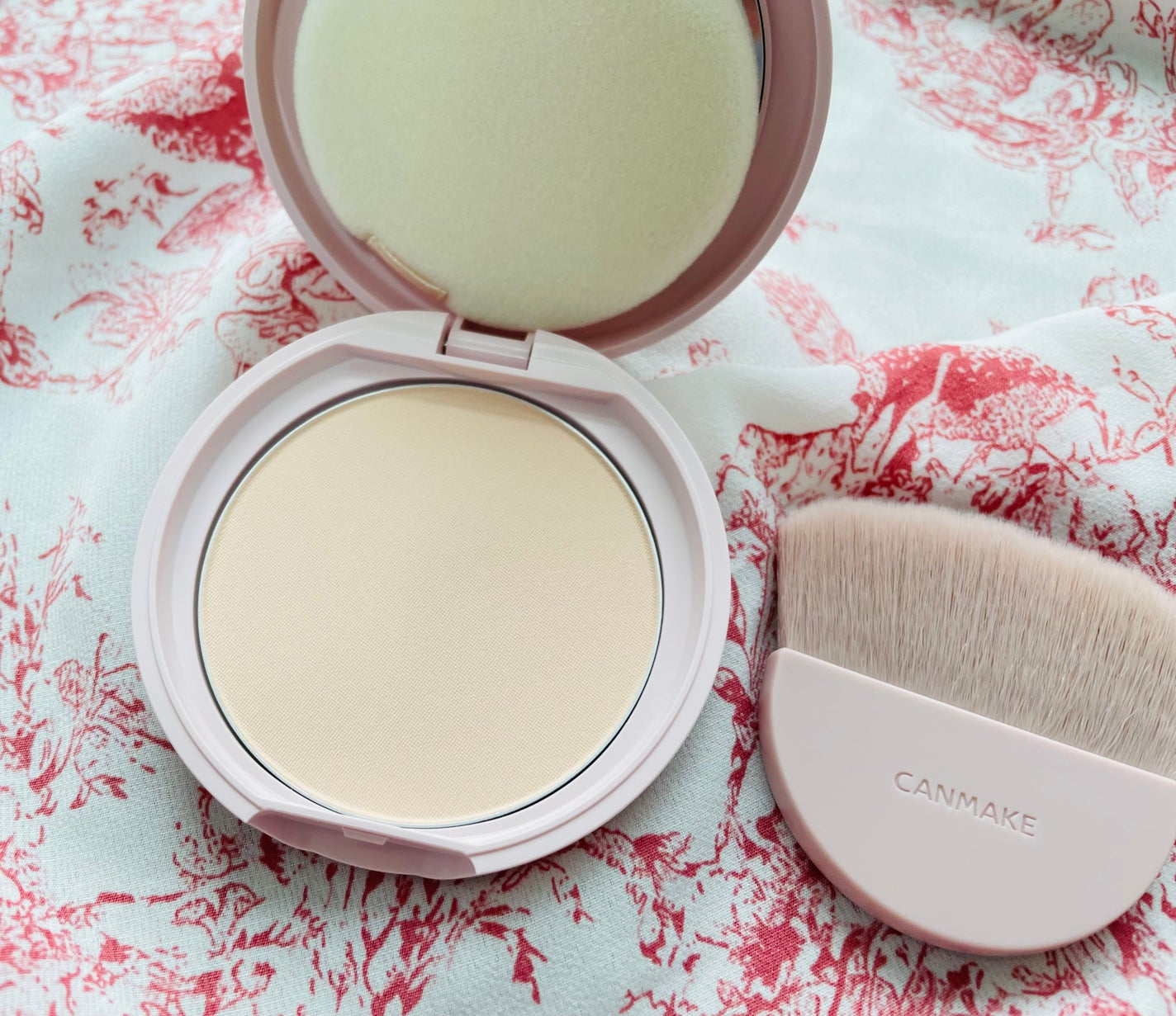 マシュマロフィニッシュパウダー/キャンメイク/プレストパウダーを使ったクチコミ(2枚目)