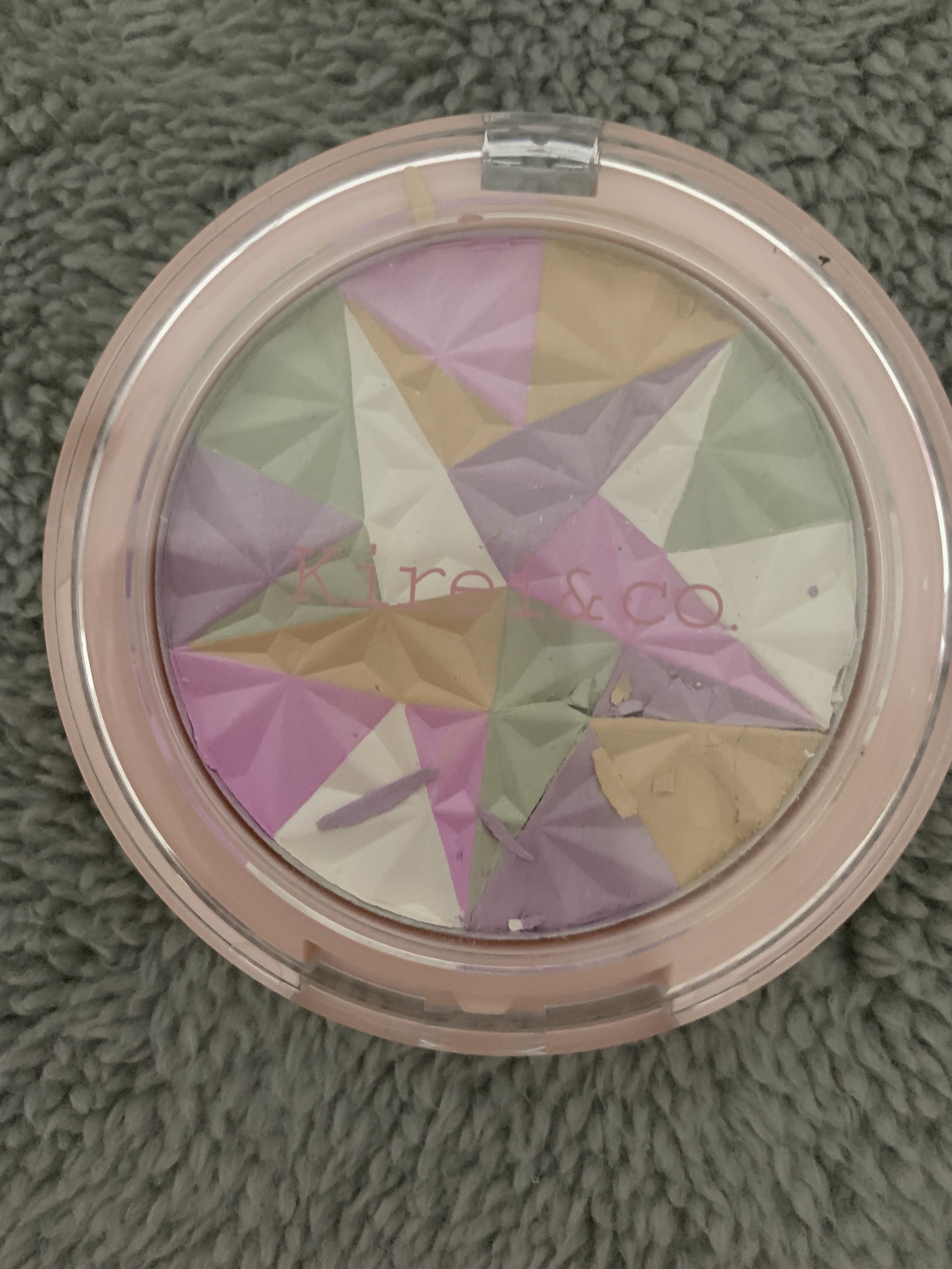 トーンアップフェイスパウダー 01/Kirei&co./プレストパウダーを使ったクチコミ（1枚目）