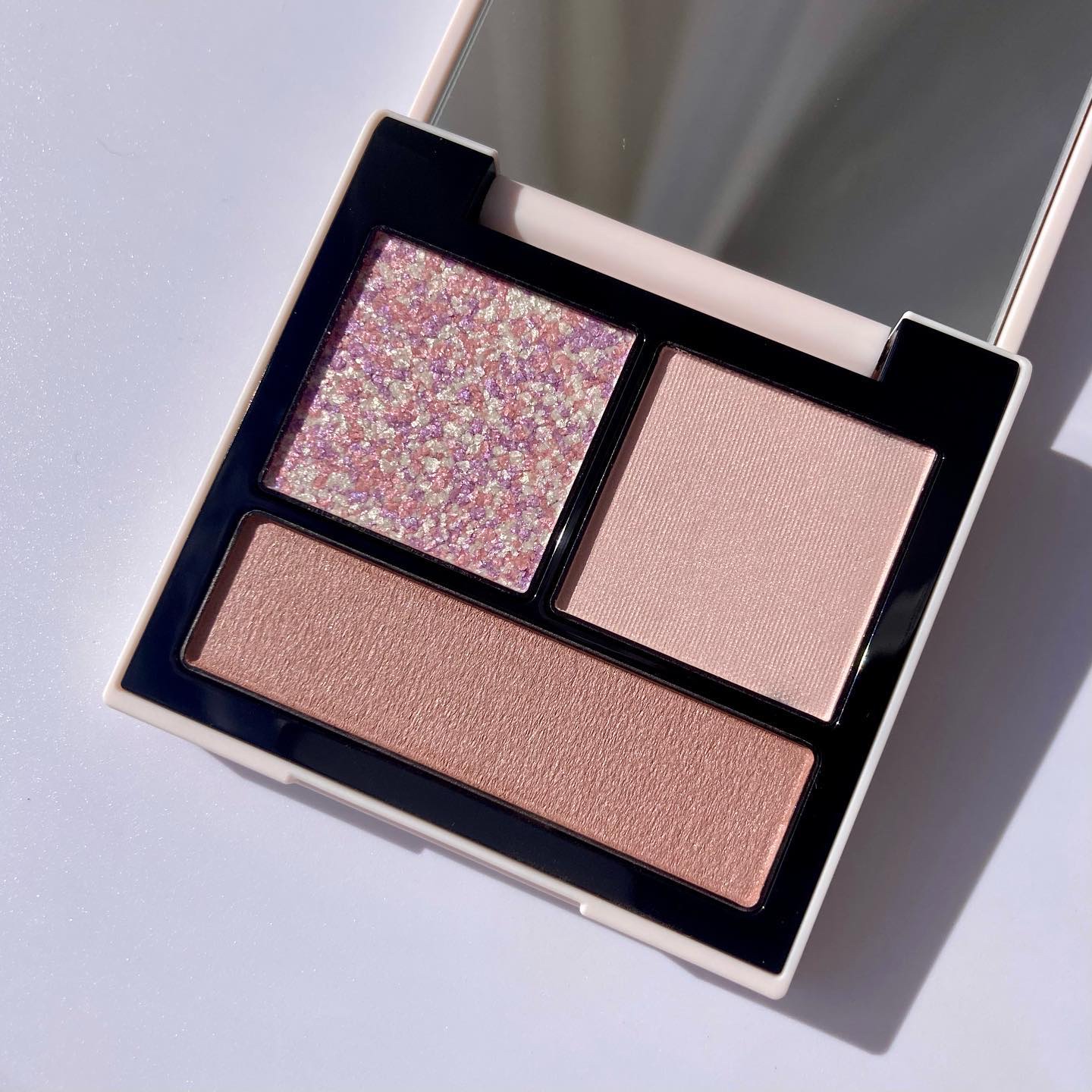 テイラード カラー アイズ EX01 Still Dreaming/SNIDEL BEAUTY/アイシャドウパレットを使ったクチコミ（3枚目）