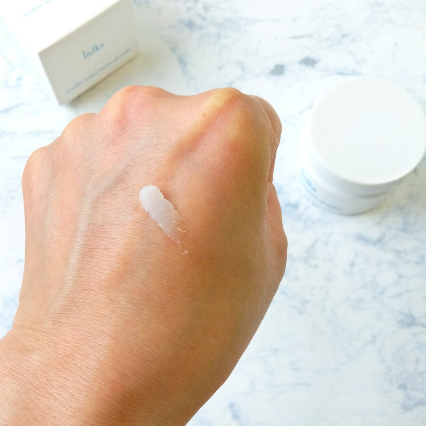 センシティブ シールドバリア オイルクリーム/iniks/フェイスクリームを使ったクチコミ(5枚目)