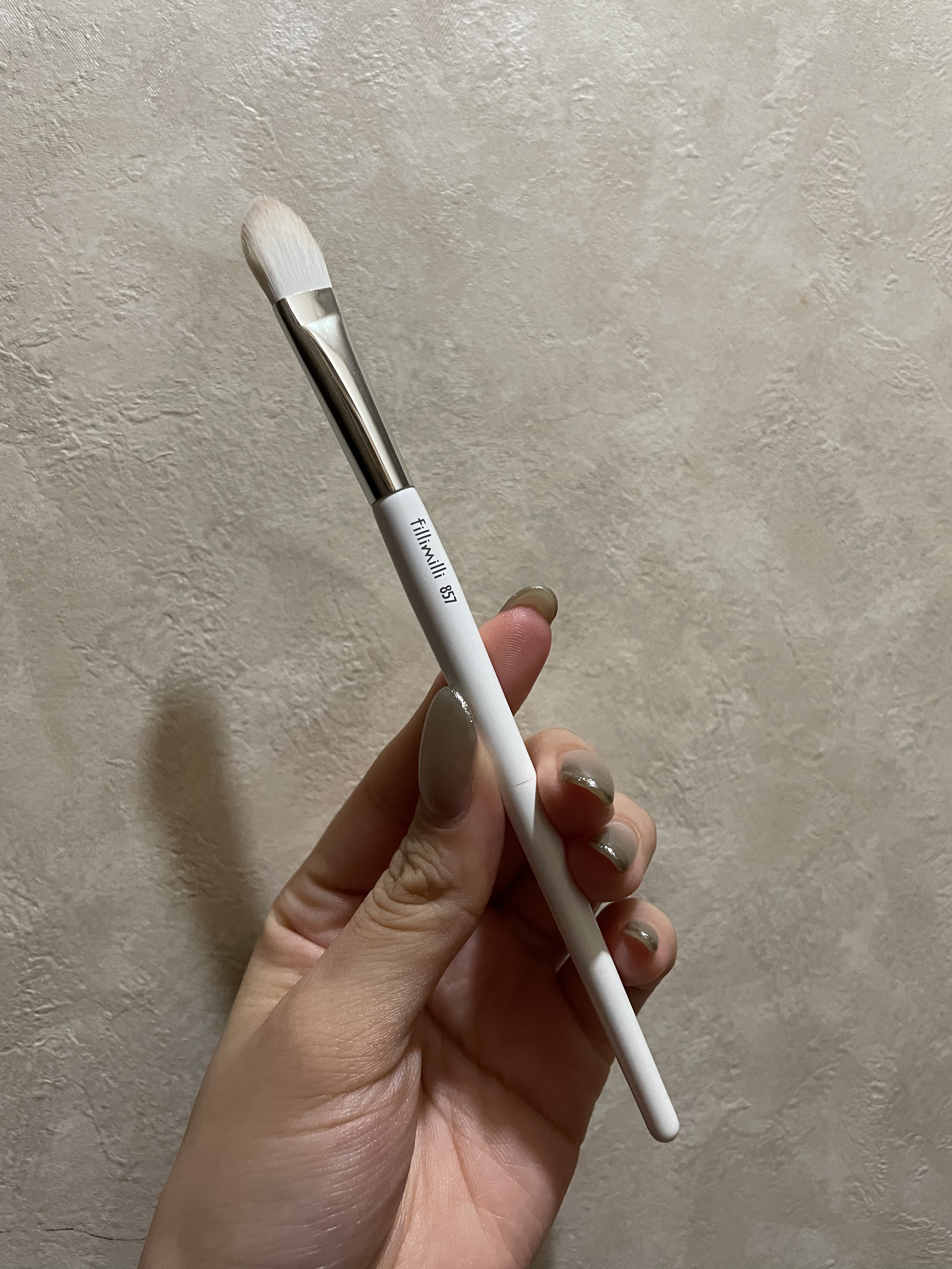 鼻シェーディングブラシ857 / fillimilli