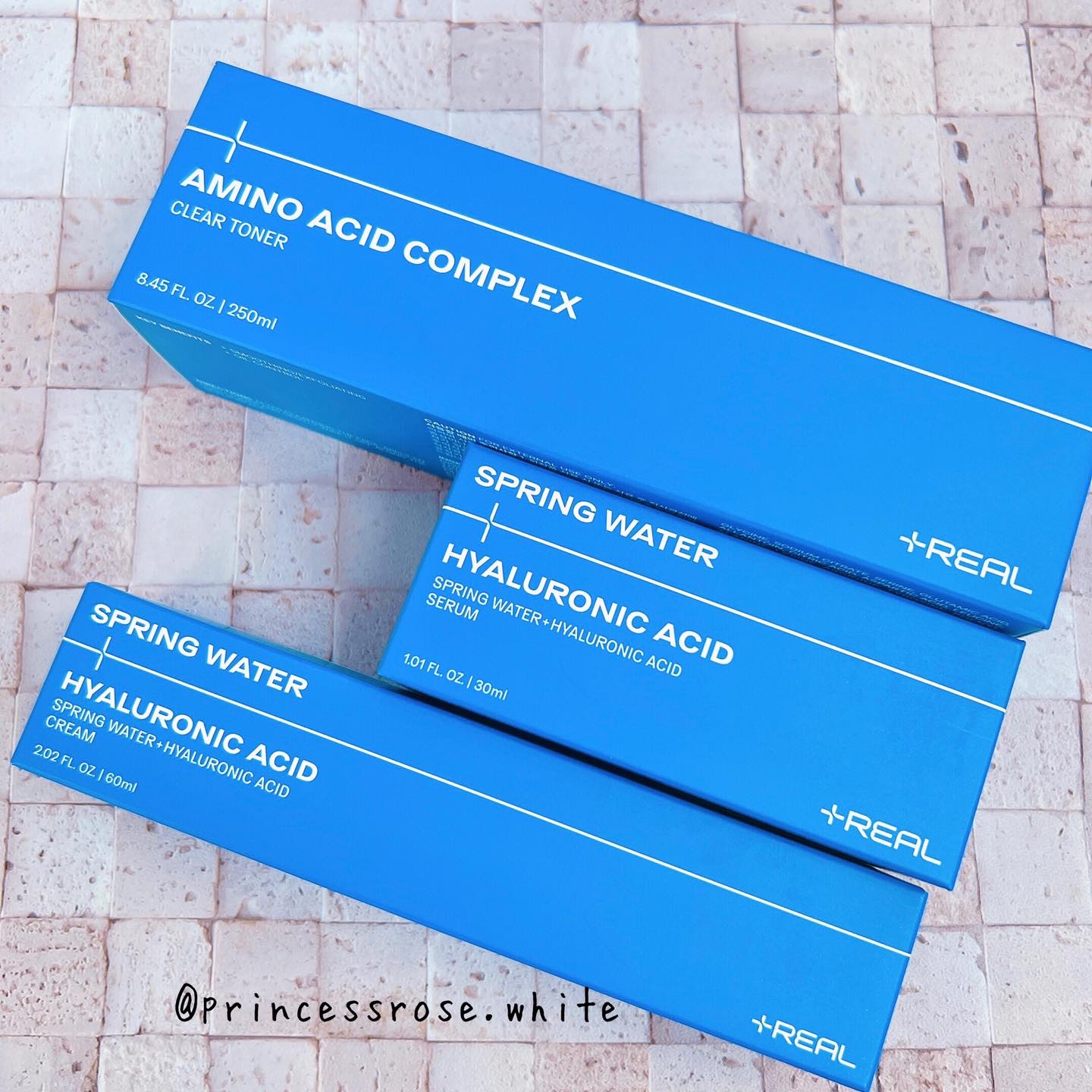 スプリングウォーター+ヒアルロン酸クリーム/+REAL/フェイスクリームを使ったクチコミ（2枚目）