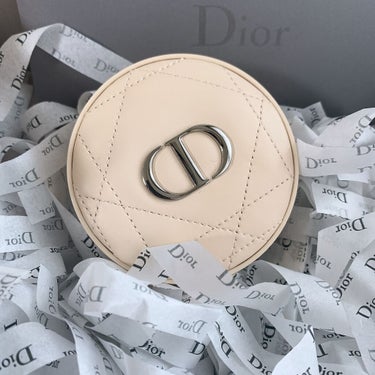 ディオールスキン フォーエヴァー クッション パウダー/Dior/ルースパウダーを使ったクチコミ（1枚目）