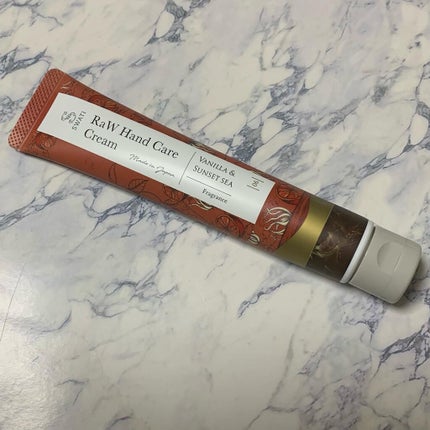 RaW Hand Care Cream(Vanilla & Sunset sea)/SWATi MARBLe/ハンドクリームを使ったクチコミ(1枚目)