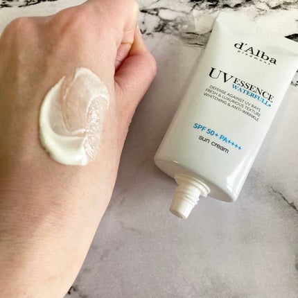 ダルバ ウォータフル エッセンス サンクリーム/ダルバ/日焼け止めクリームを使ったクチコミ(4枚目)