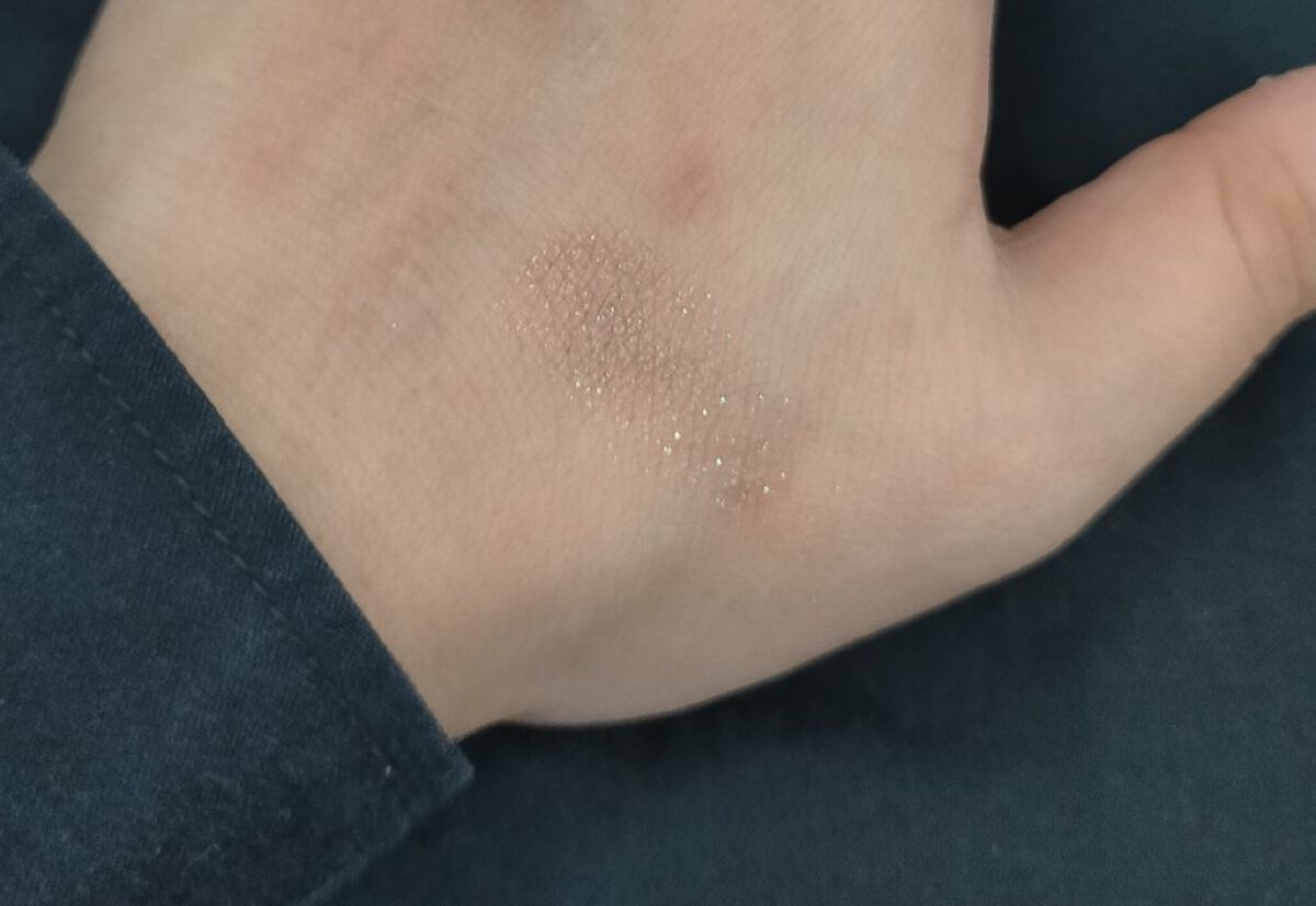 UR GLAM オーロラアイシャドウ/U R GLAM/単色アイシャドウを使ったクチコミ（2枚目）