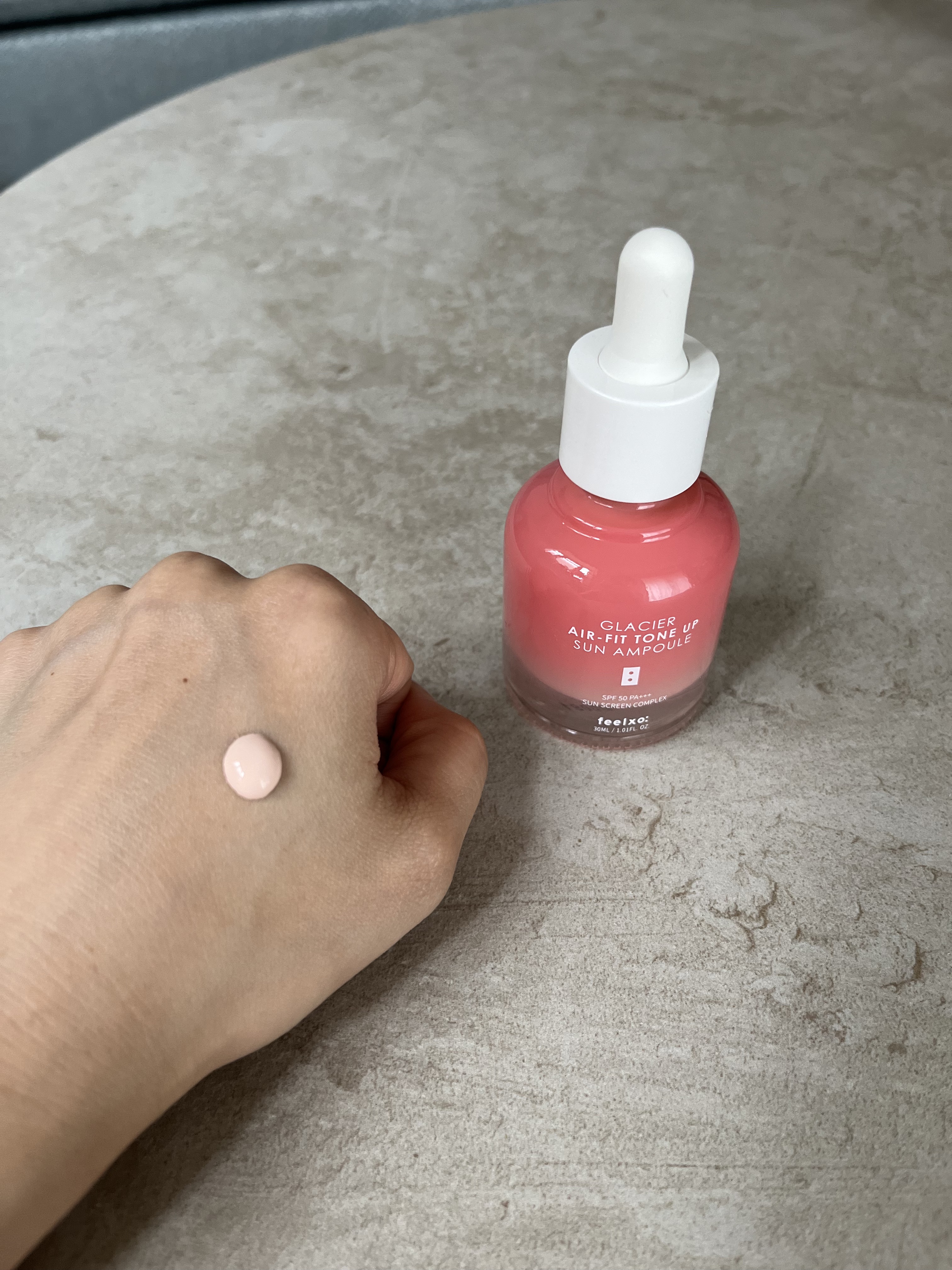 ピルソ グラシアエアフィットトーンアップサンアンプル SPF50 PA+++/feelxo/化粧下地を使ったクチコミ（1枚目）