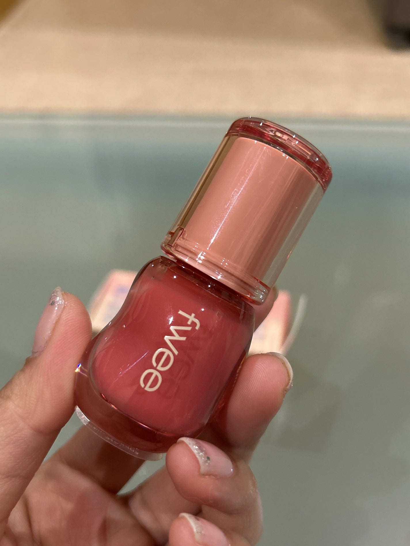 フィー 3Dボリューミンググロス/fwee/リップグロスを使ったクチコミ(1枚目)