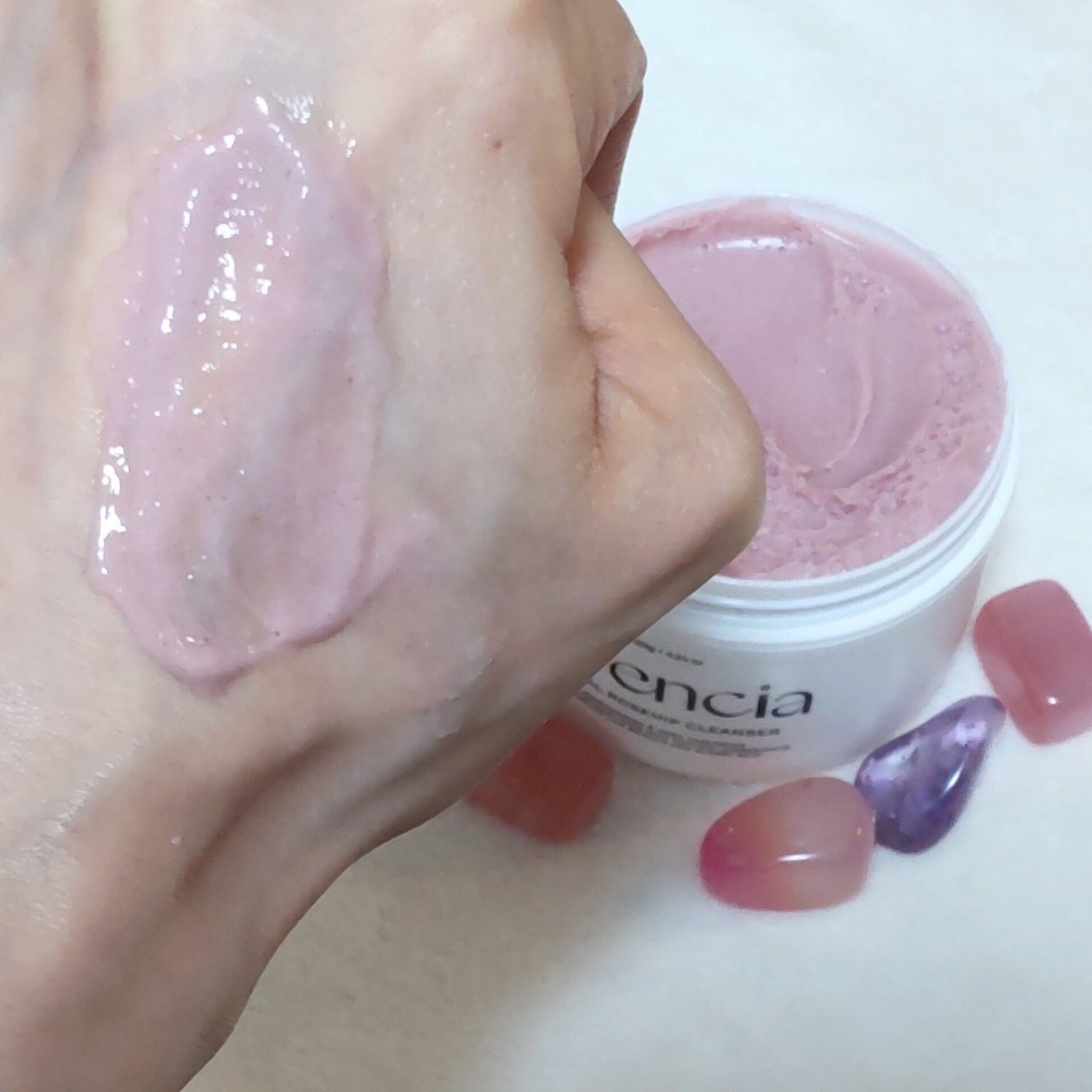 アレンシアフレッシュもちソープ「ロイヤルローズヒップ」/アレンシア/その他洗顔料を使ったクチコミ(4枚目)