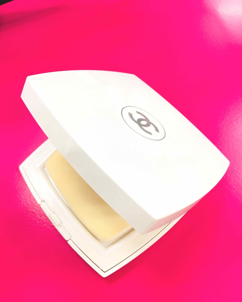 ル ブラン コンパクト ラディアンス/CHANEL/パウダーファンデーションを使ったクチコミ(1枚目)