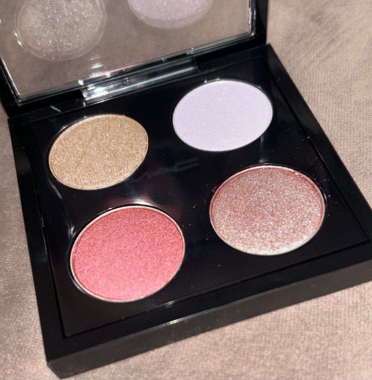 スモール アイシャドウ/M・A・C/単色アイシャドウを使ったクチコミ(3枚目)