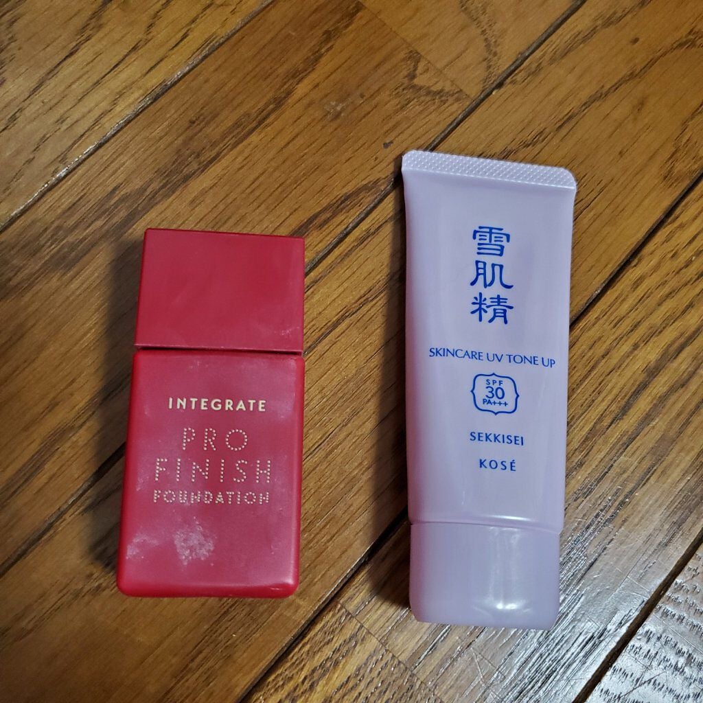 プロフィニッシュリキッド/インテグレート/リキッドファンデーションを使ったクチコミ(2枚目)