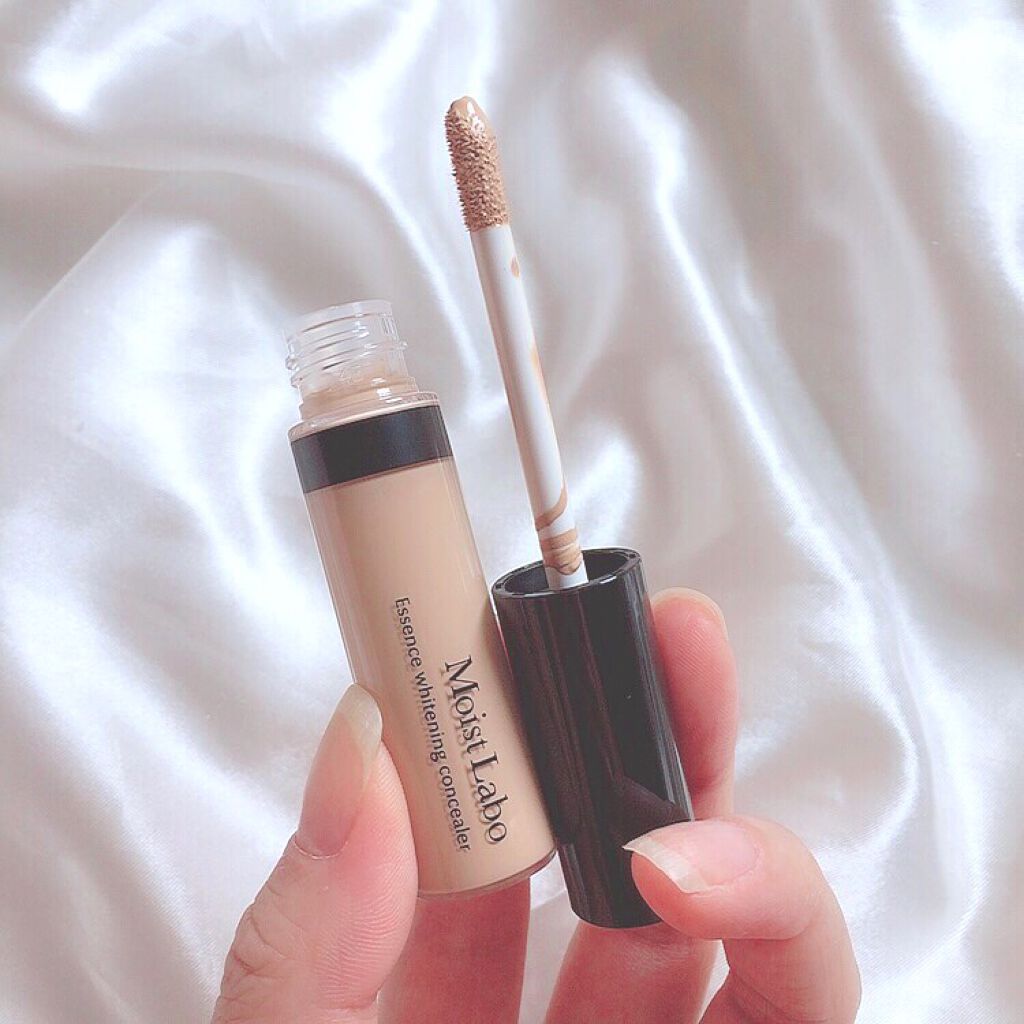 モイストラボ エッセンス薬用美白コンシーラー/Moist Labo/リキッドコンシーラーを使ったクチコミ(1枚目)