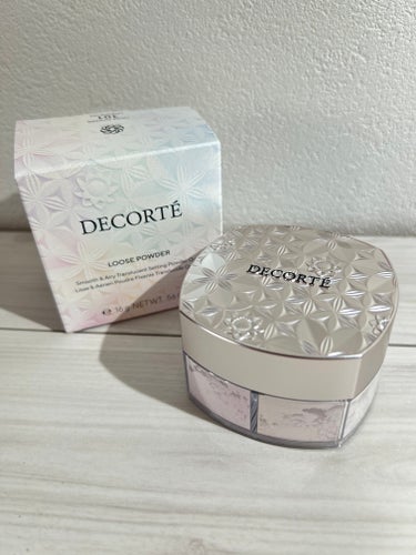 DECORTÉ
コスメデコルテ ルースパウダー
101harmony veil
6,050円

大人気のコスデコの新作❣️
リニューアルが遂に1月16日に発売❗️
予約特典でミニサイズでカラー選べる。
