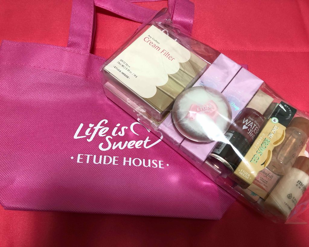 V.SNOW.B on LIPS 「こんにちは😃エチュードハウスのラッキーバッグ2019プレイフル..」(1枚目)