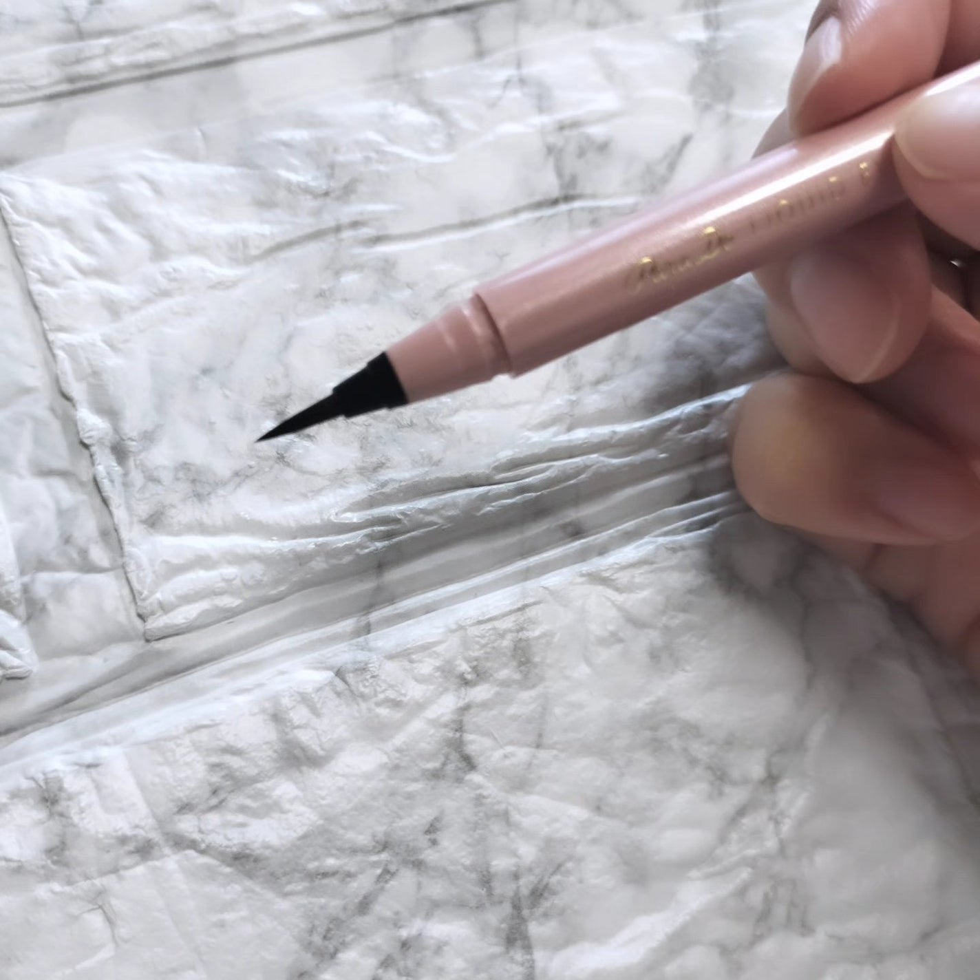 リキッドアイライナー ex/パラドゥ/リキッドアイライナーを使ったクチコミ(2枚目)