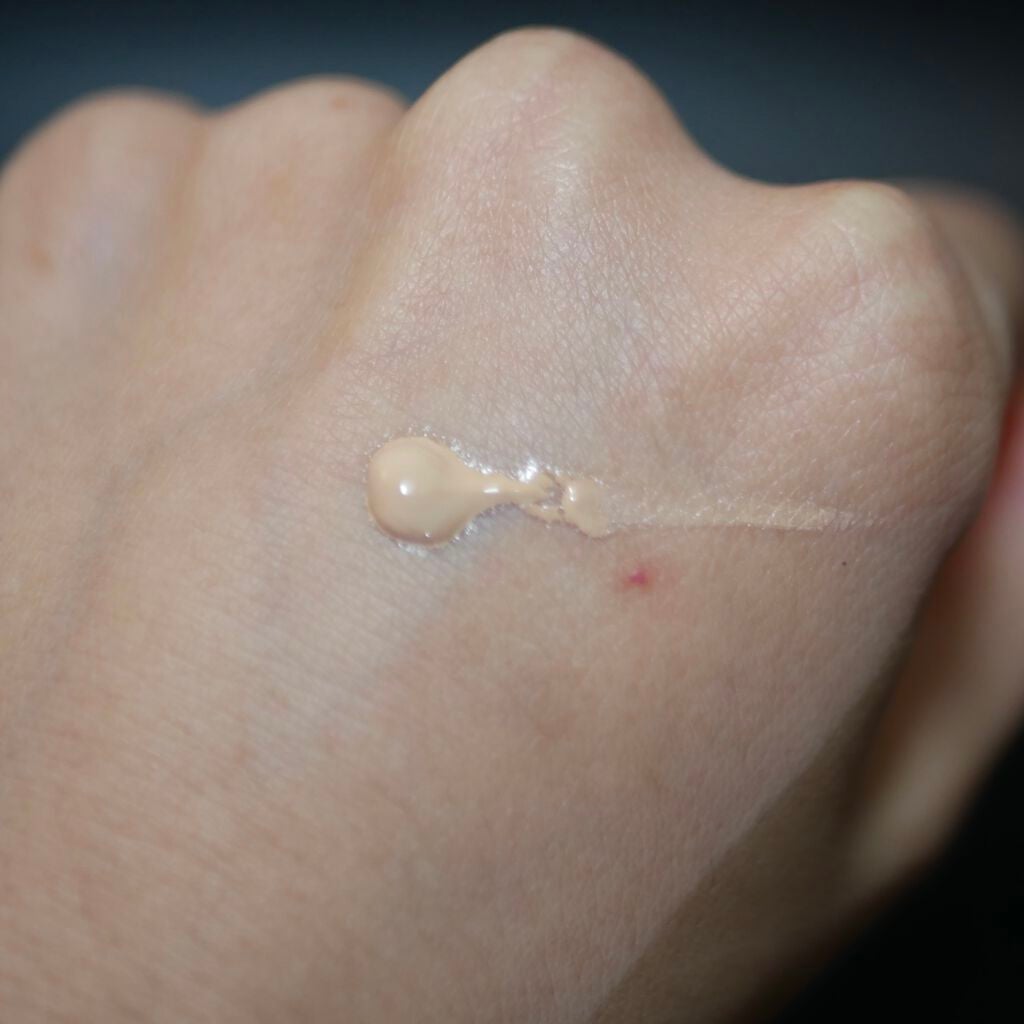 リアルカバーリキッド(ライトグロウ)/KATE/リキッドファンデーションを使ったクチコミ(3枚目)