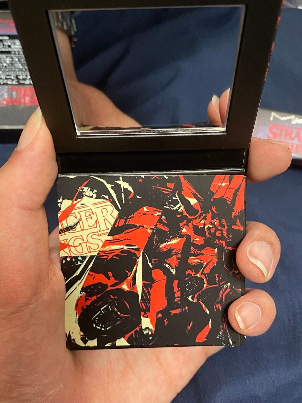 リップ ガラス (M・A・C × ストレンジャー シングス コレクション)/M・A・C/リップグロスを使ったクチコミ(4枚目)