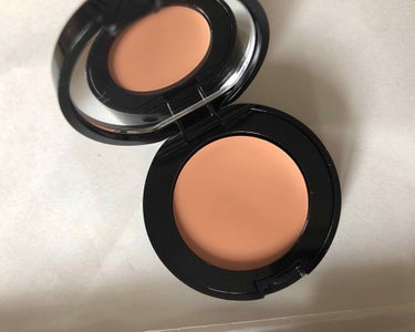 コレクター/BOBBI BROWN/クリームコンシーラーを使ったクチコミ（2枚目）