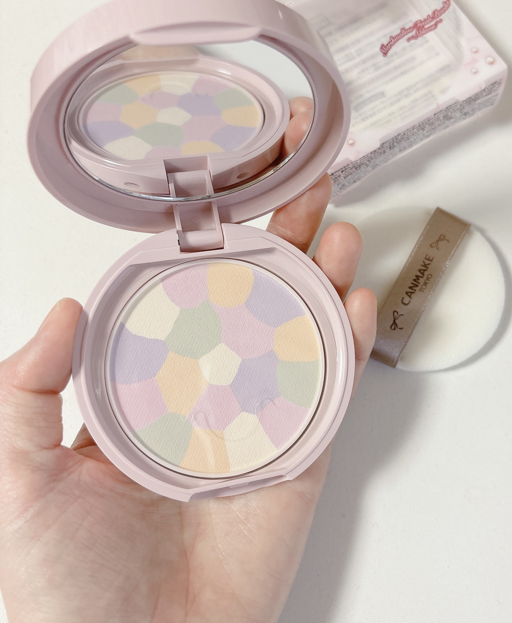 マシュマロフィニッシュパウダー　～Abloom～/キャンメイク/プレストパウダーを使ったクチコミ（1枚目）