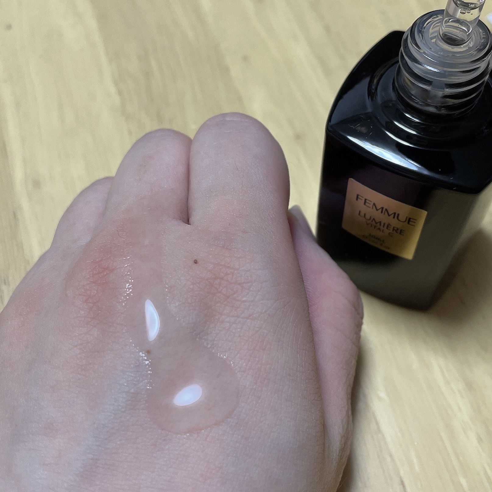 ルミエール ヴァイタルC/FEMMUE/ブースター・導入液を使ったクチコミ（3枚目）