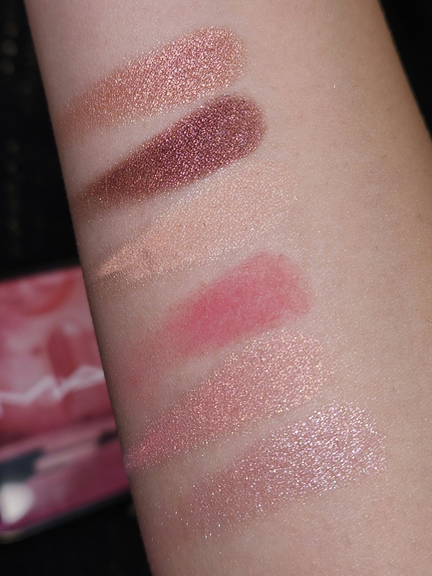 コネクト イン カラー アイシャドウ パレット × 6/M・A・C/アイシャドウパレットを使ったクチコミ(1枚目)