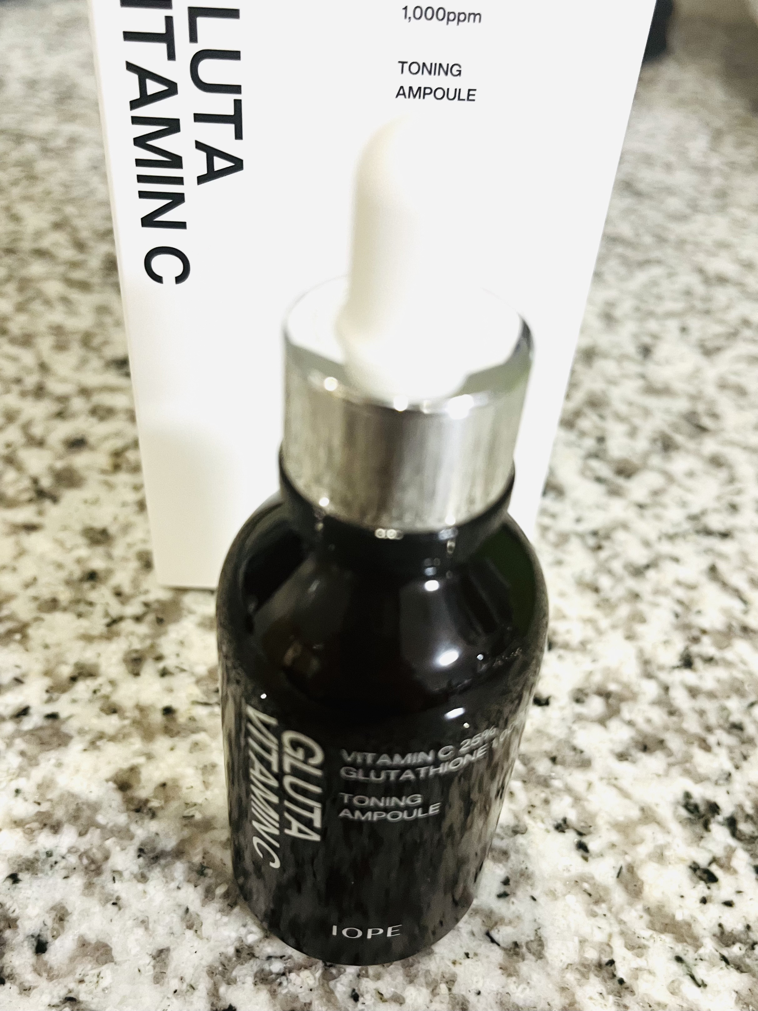 グルタ ビタミンC トーニング アンプル/IOPE/美容液を使ったクチコミ（2枚目）