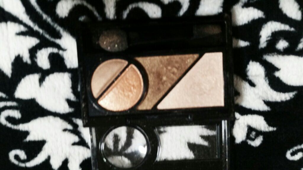 スモーキーラウンドアイズ/KATE/アイシャドウパレットを使ったクチコミ(2枚目)