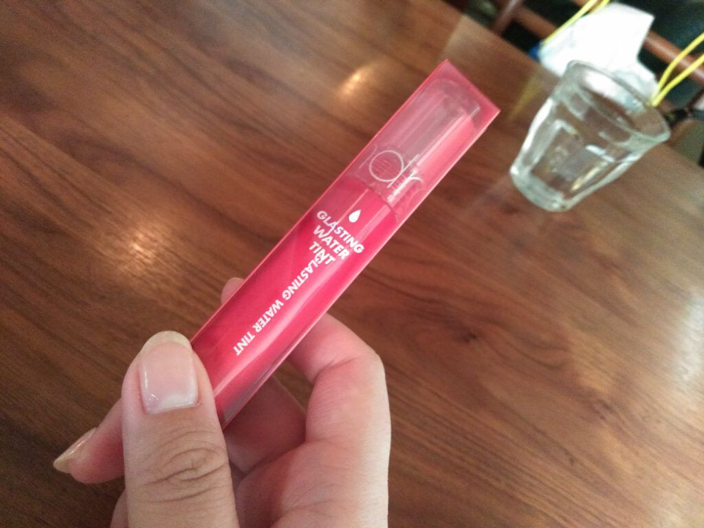 グラスティングウォーターティント/rom&nd/リップティントを使ったクチコミ(1枚目)