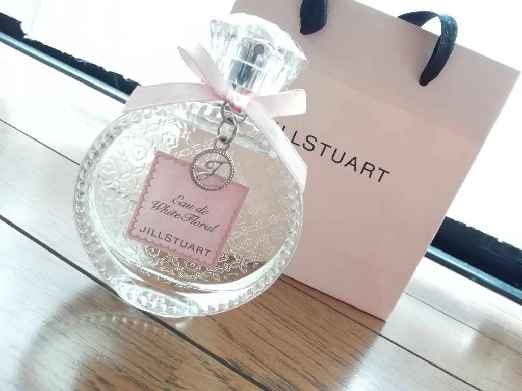 ジルスチュアート リラックス オード ホワイトフローラル/JILL STUART/香水(レディース)を使ったクチコミ（1枚目）