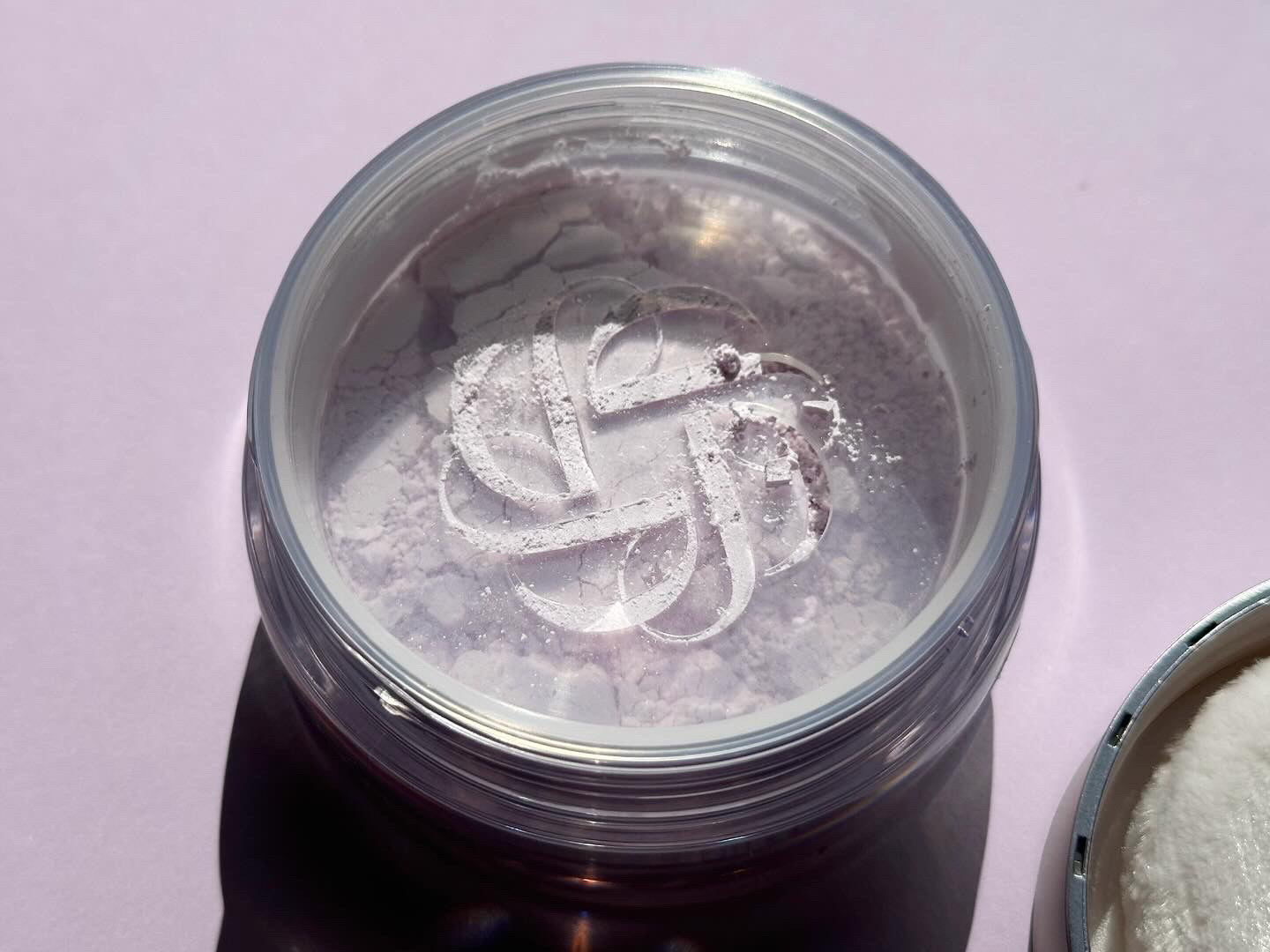 ルース パウダー 02 lucent lilac/DECORTÉ/ルースパウダーを使ったクチコミ（3枚目）