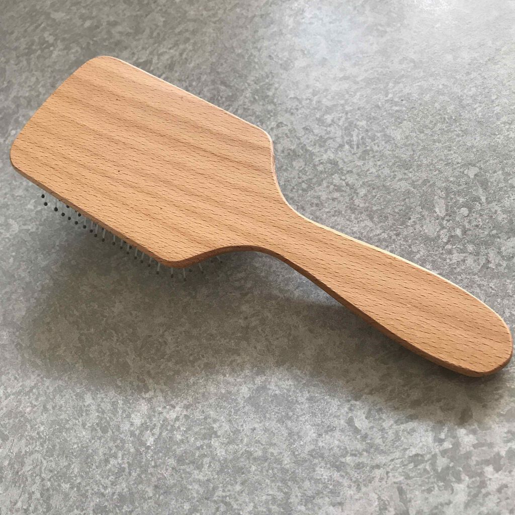 恋心愛 on LIPS 「頭皮もやさしくマッサージ艶髪には欠かせない大判ヘアブラシ☆gi..」(4枚目)