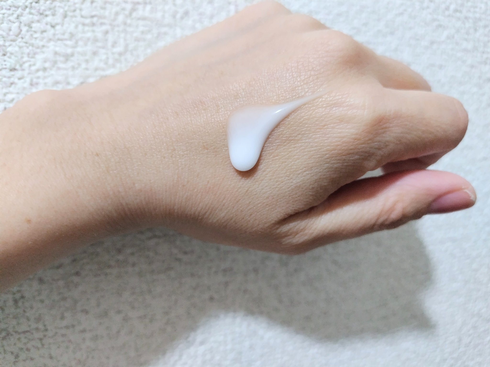 薬用ホワイトニングミルク/GUARDIO/乳液を使ったクチコミ（2枚目）