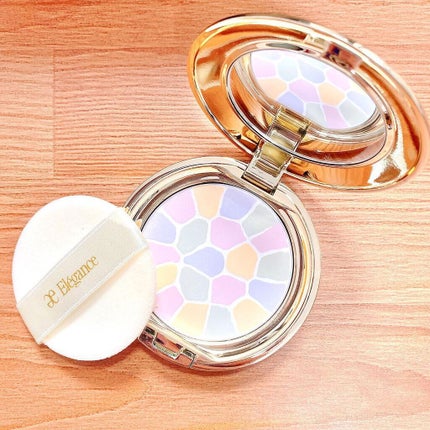 ラ プードル オートニュアンス/Elégance/プレストパウダーを使ったクチコミ(1枚目)