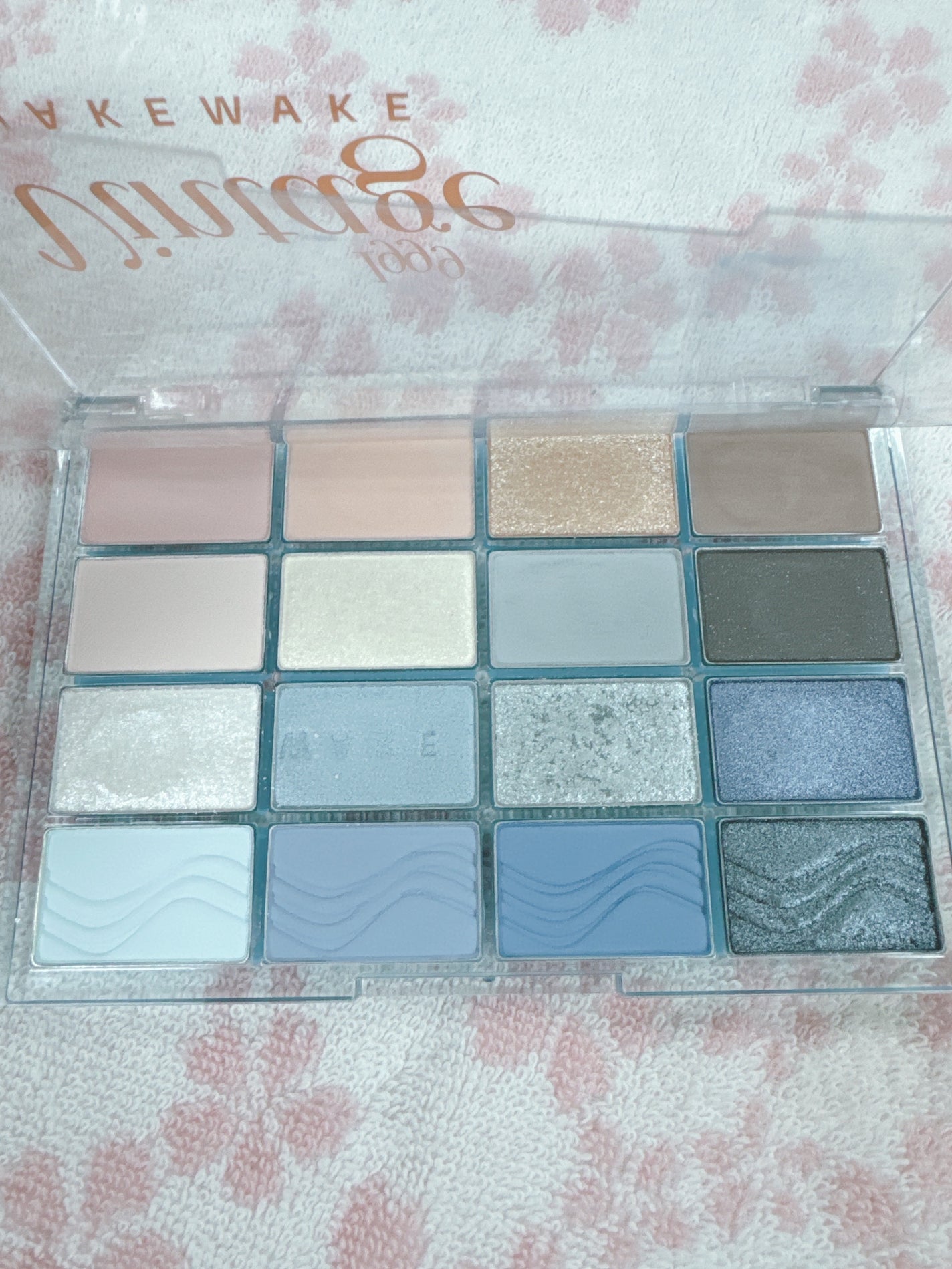 ソフトブラーリングアイパレット/wakemake/アイシャドウパレットを使ったクチコミ(5枚目)