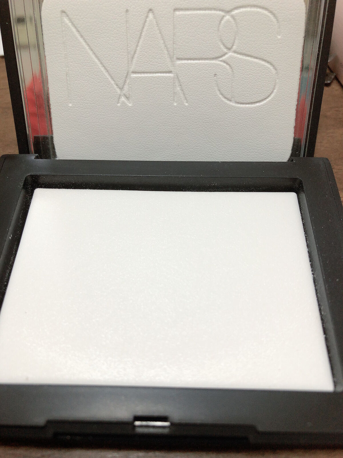 ライトリフレクティングセッティングパウダー　プレスト　N/NARS/プレストパウダーを使ったクチコミ（3枚目）